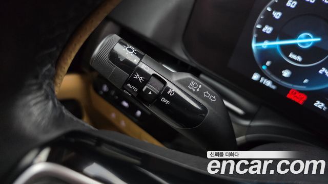 Kia Canival 2023 — photo 22