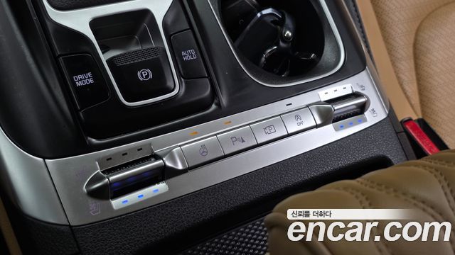 Kia Canival 2023 — photo 26