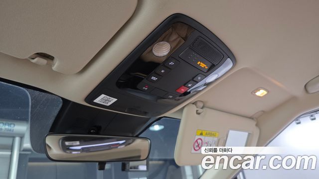 Kia Canival 2023 — photo 27
