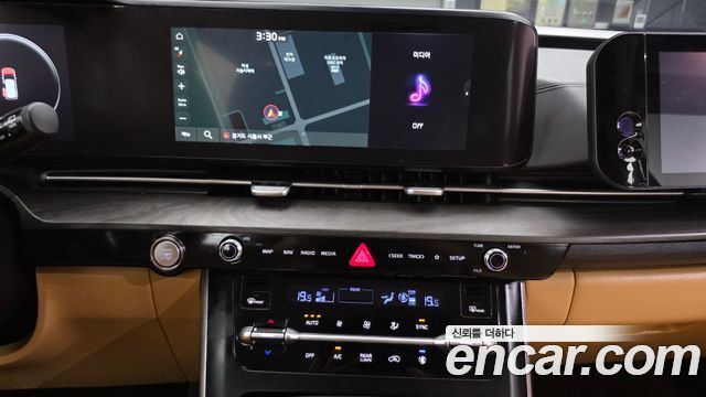 Kia Canival 2023 — photo 28