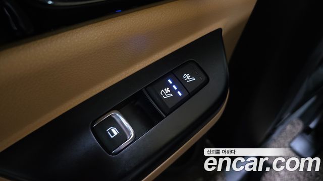 Kia Canival 2023 — photo 30