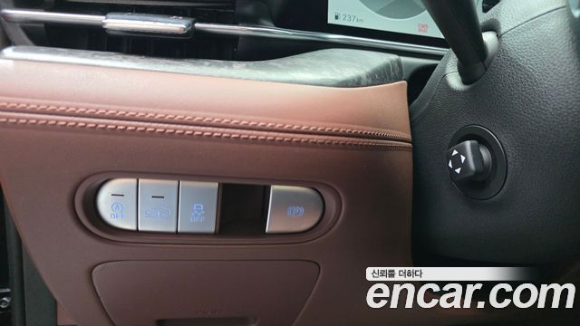 Genesis G90 2024 — photo 26