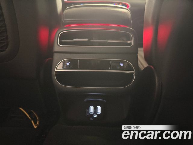Genesis GV70 2021 — photo 14
