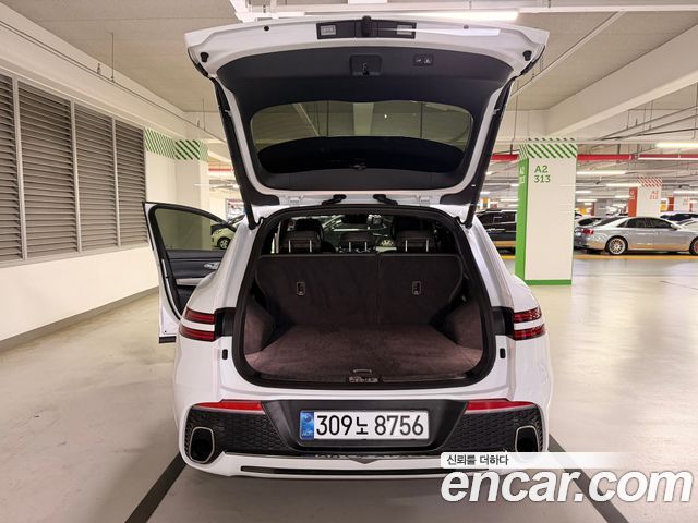 Genesis GV70 2021 — photo 18
