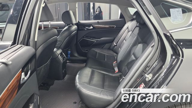 Kia K7 2017 — photo 18