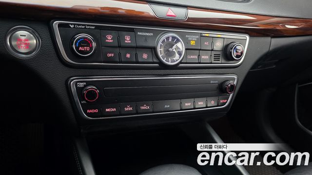 Kia K7 2017 — photo 23