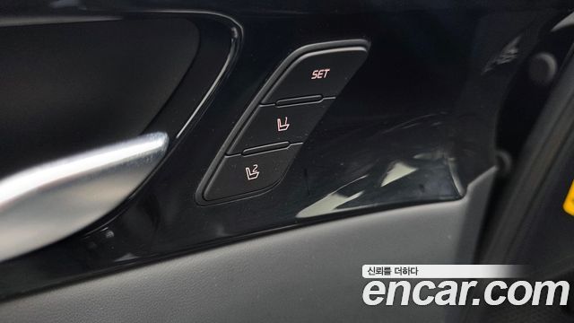 Kia K7 2017 — photo 28