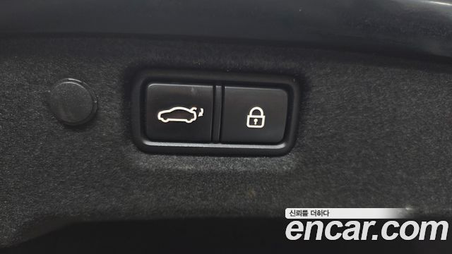 Kia K7 2017 — photo 35