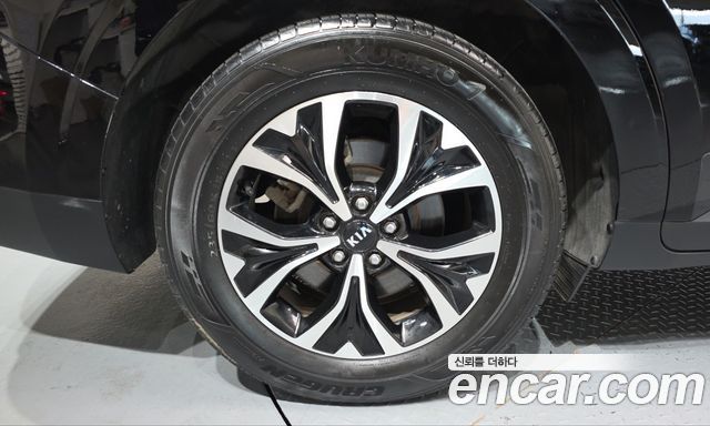 Kia Canival 2021 — photo 5