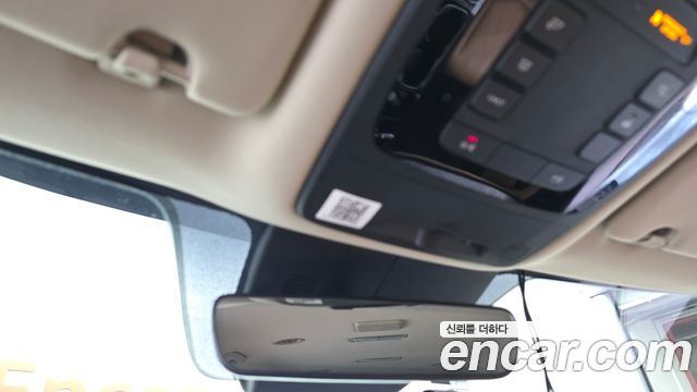 Kia Canival 2021 — photo 25
