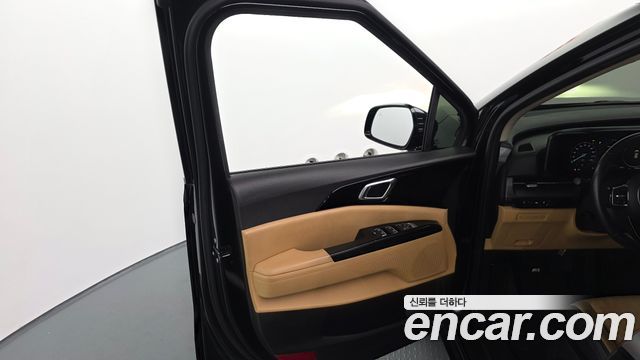 Kia Canival 2021 — photo 14