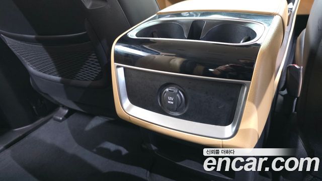 Kia Canival 2021 — photo 38