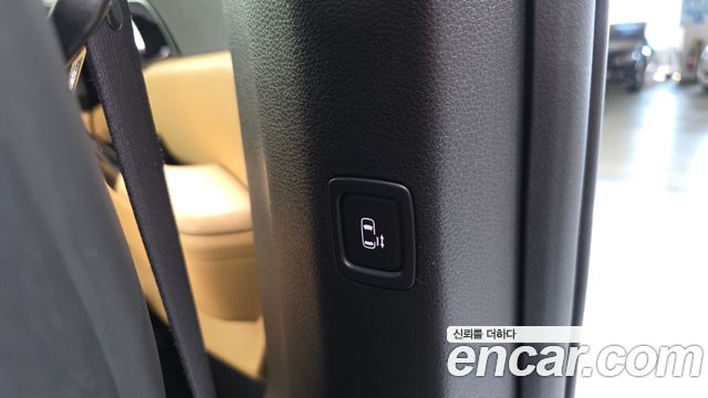 Kia Canival 2021 — photo 39