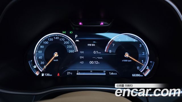 Genesis GV80 2020 — photo 11