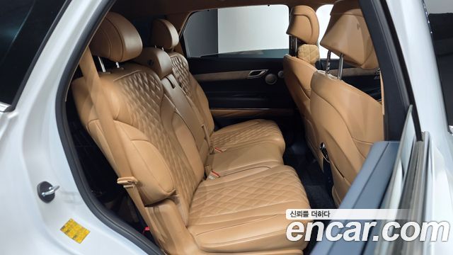 Genesis GV80 2020 — photo 17