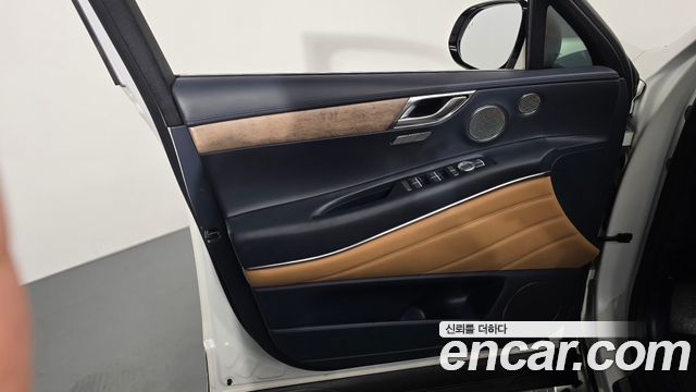 Genesis GV80 2020 — photo 14
