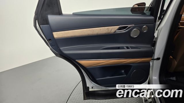 Genesis GV80 2020 — photo 15