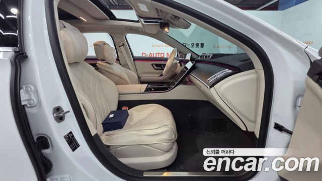 Mercedes-Benz S-Class 2024 — photo 15