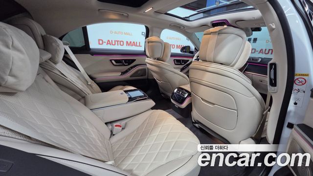 Mercedes-Benz S-Class 2024 — photo 18