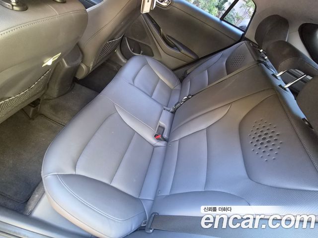 Hyundai Ioniq 2020 — photo 8