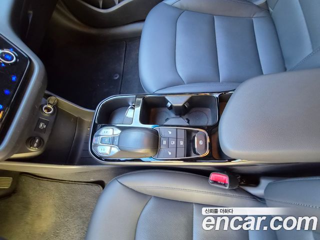 Hyundai Ioniq 2020 — photo 12