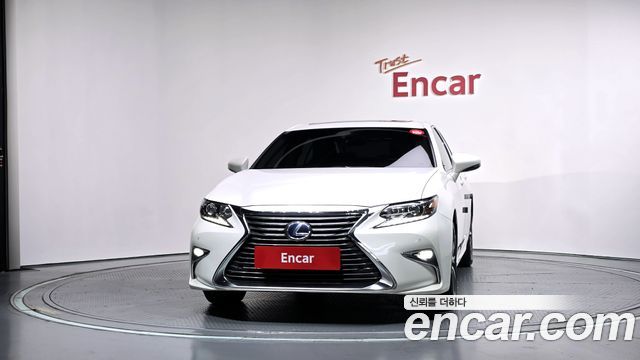 Lexus ES 2017 — photo 3