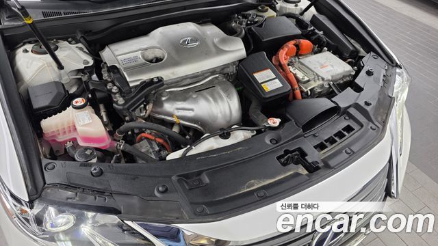 Lexus ES 2017 — photo 6