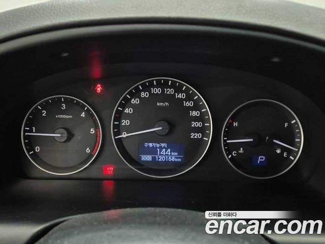 Hyundai Starex 2021 — photo 6