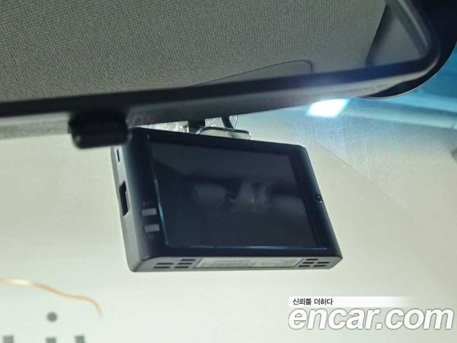 Hyundai Starex 2021 — photo 13