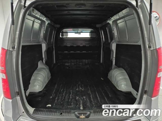 Hyundai Starex 2021 — photo 16