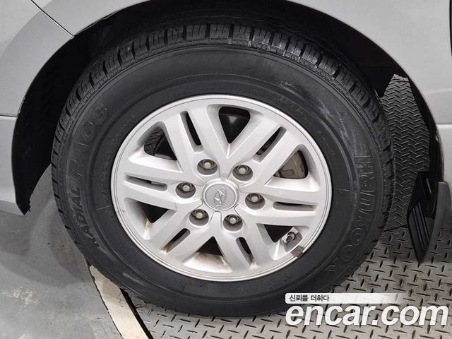 Hyundai Starex 2021 — photo 17