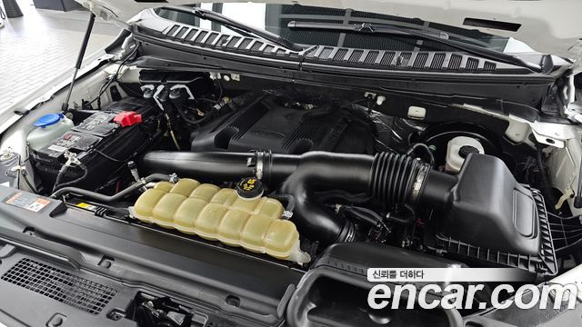 Ford Expedition 2021 — photo 6