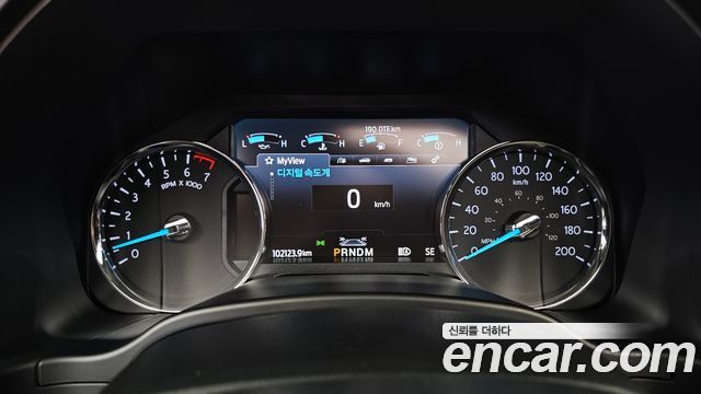 Ford Expedition 2021 — photo 11