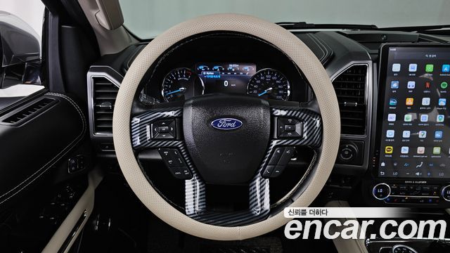 Ford Expedition 2021 — photo 19