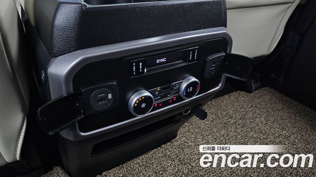 Ford Expedition 2021 — photo 24