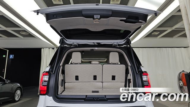 Ford Expedition 2021 — photo 26