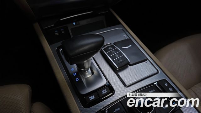 Genesis G80 2017 — photo 12