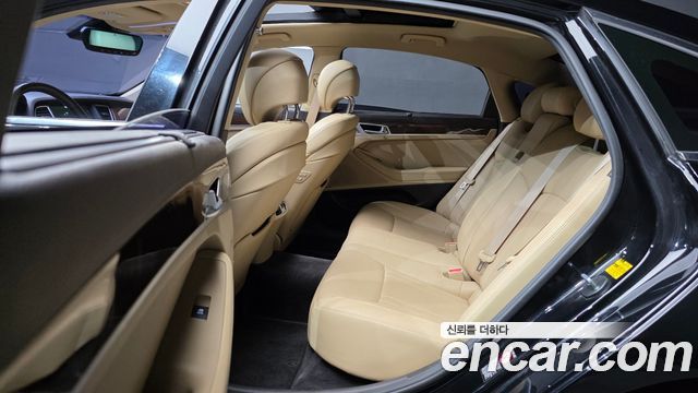 Genesis G80 2017 — photo 18