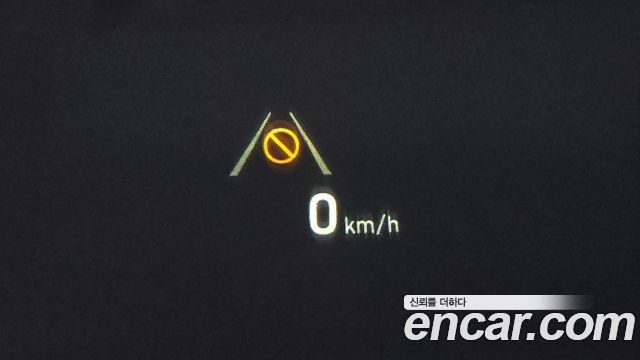 Genesis G80 2017 — photo 32