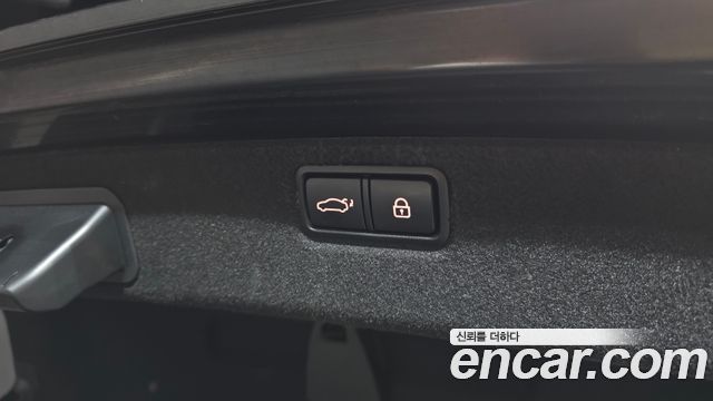 Genesis G80 2017 — photo 33
