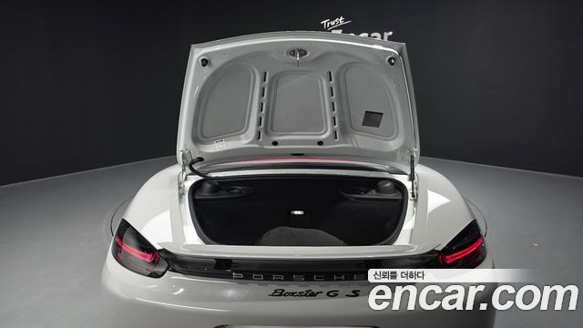 Porsche 718 2018 — photo 26