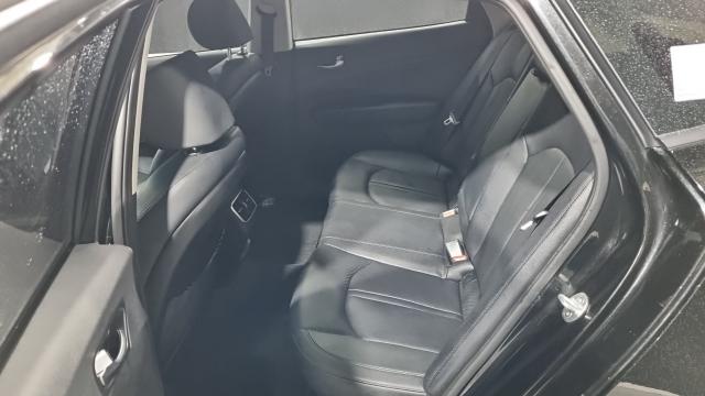 Kia K5 2019 — photo 8