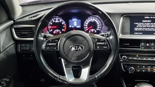 Kia K5 2019 — photo 9