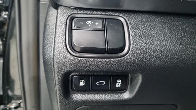 Kia K5 2019 — photo 14