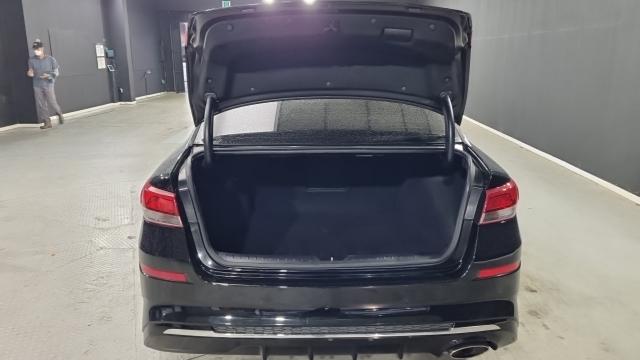 Kia K5 2019 — photo 16