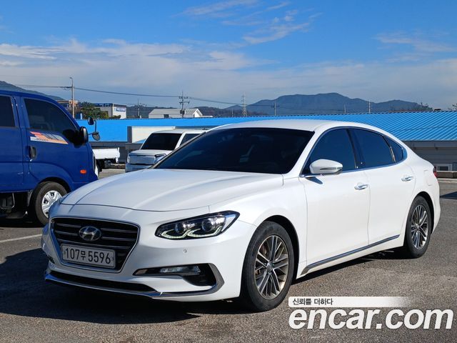 Hyundai Grandeur 2017 — photo 1