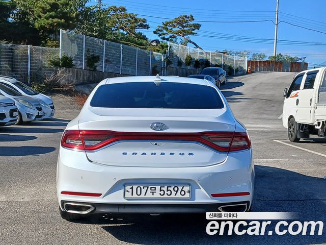 Hyundai Grandeur 2017 — photo 5