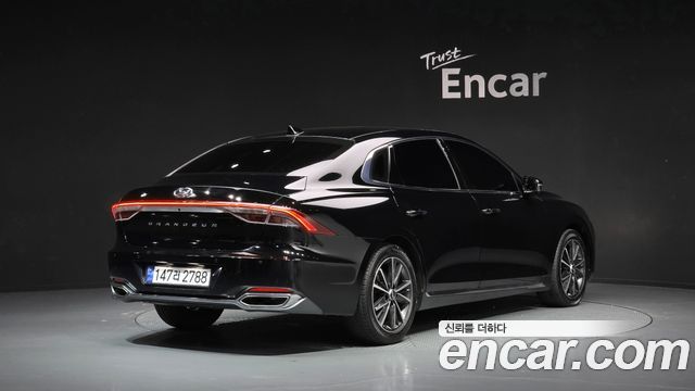 Hyundai Grandeur 2023 — photo 2