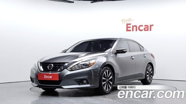 Nissan Altima 2018 — photo 1