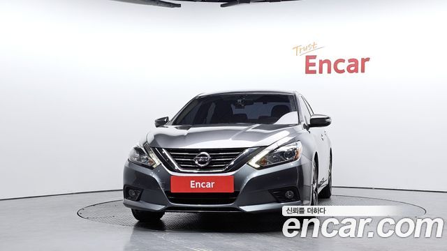 Nissan Altima 2018 — photo 3